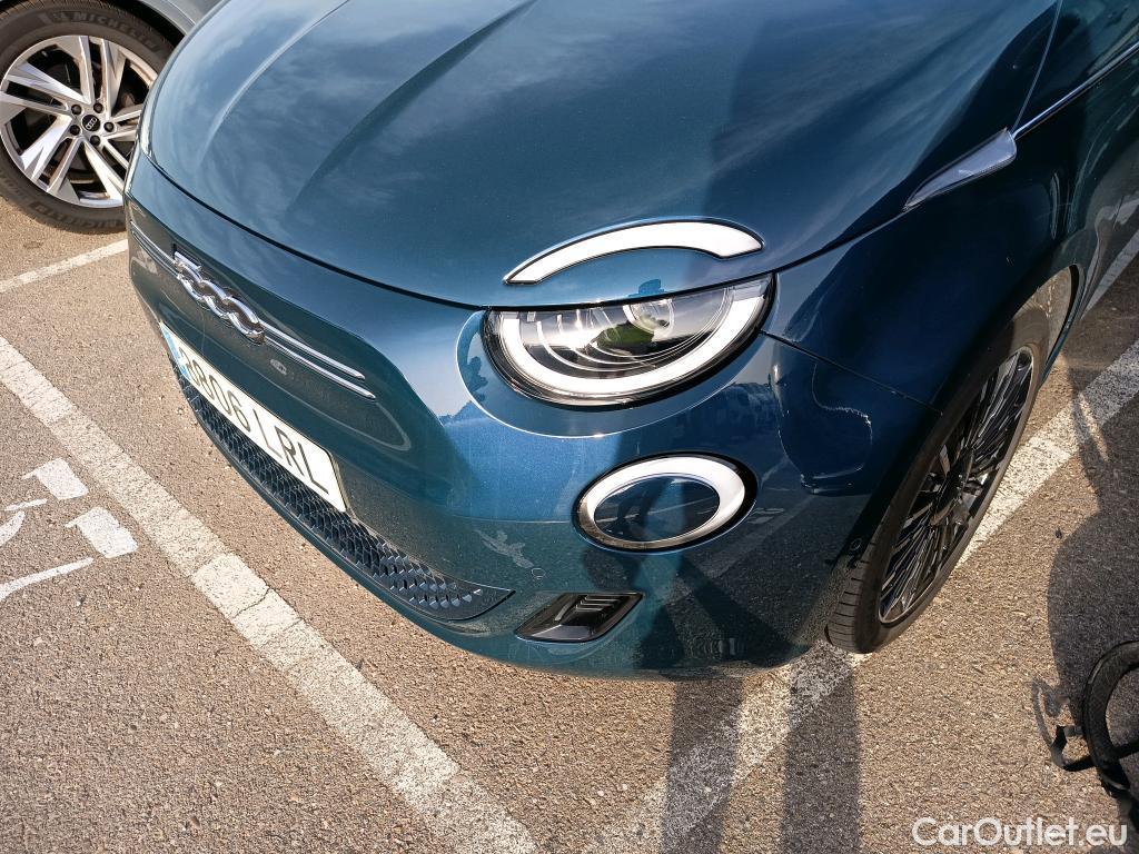  Fiat  500 FIAT  / 2020 / 3P / berlina con portón laPrima Hb 320km 85kW (118CV)(SL)(SP) #23