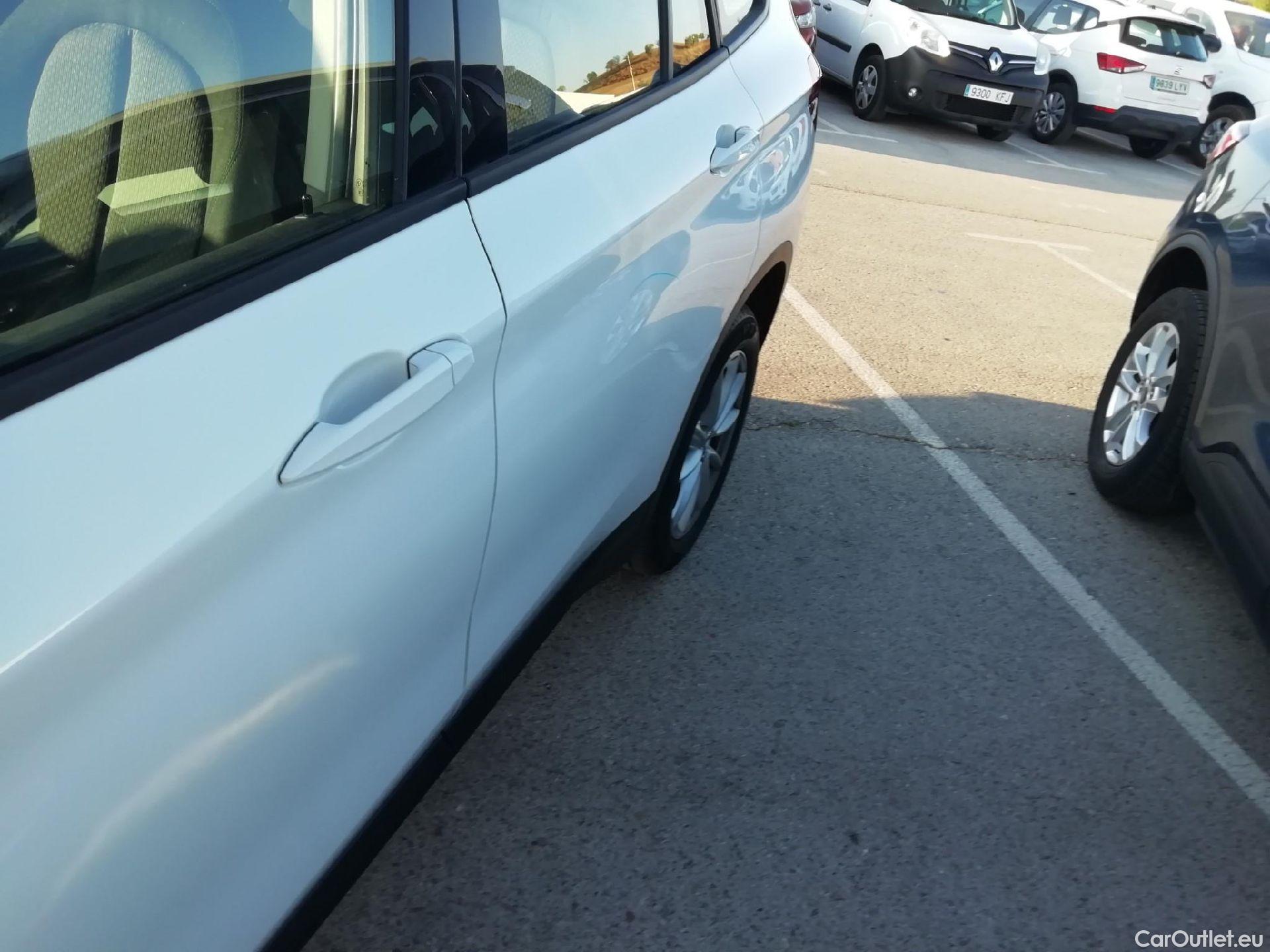  Bmw  X1 BMW  / 2019 / 5P / todoterreno sDrive18d #8