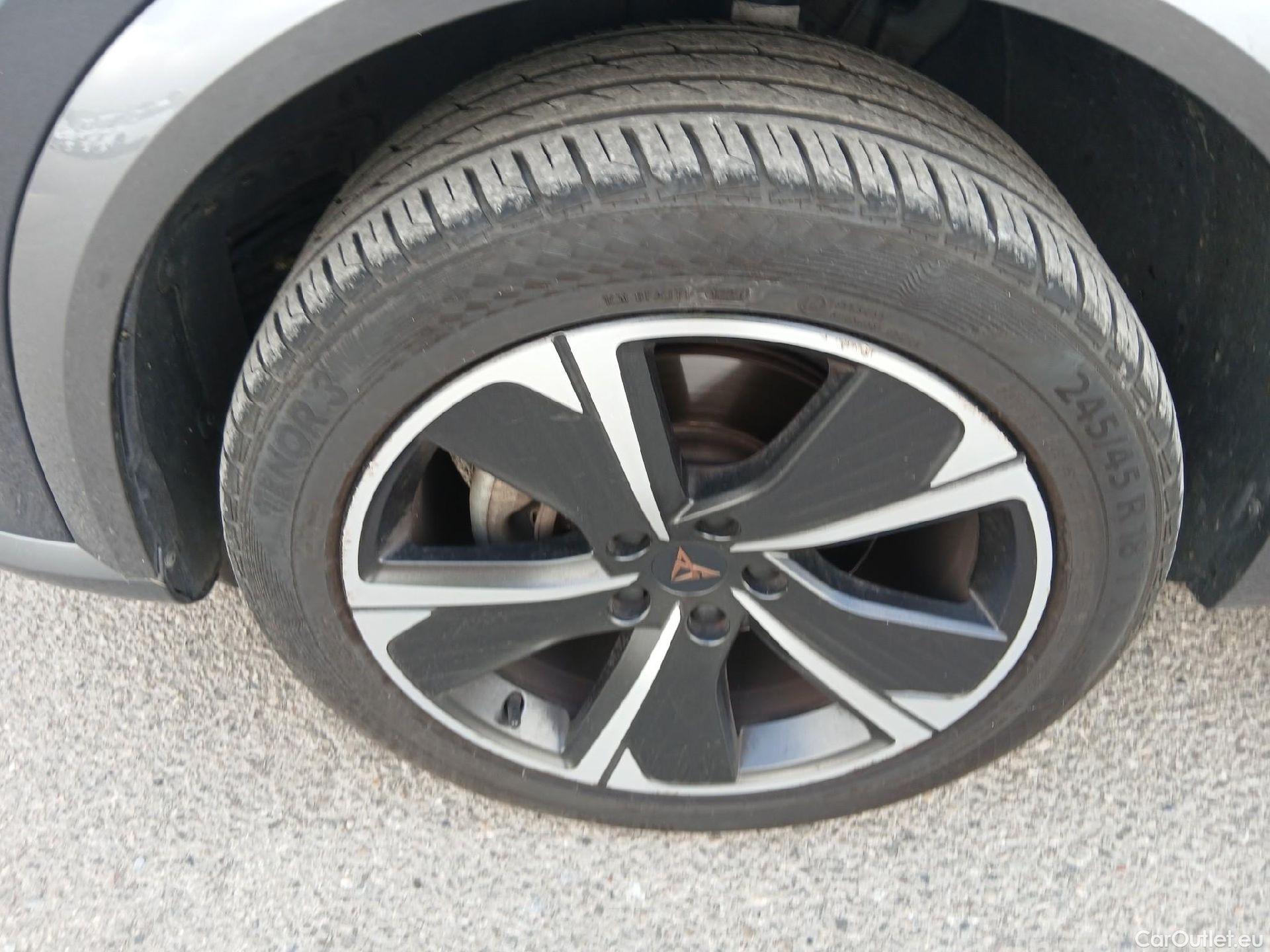  Cupra  Formentor CUPRA  / 2020 / 5P / todoterreno 1.5 TSI 110kW (150 CV) DSG (AC2) #3