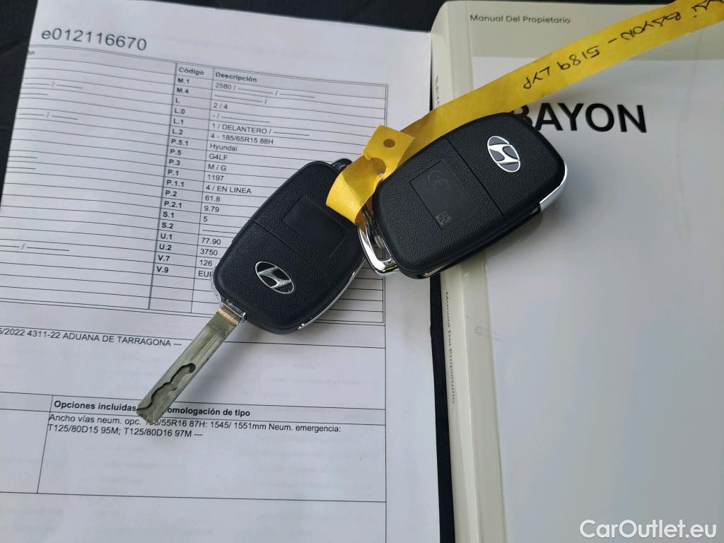  Hyundai  Bayon HYUNDAI  / 2021 / 5P / todoterreno 1.2 MPI Maxx #23