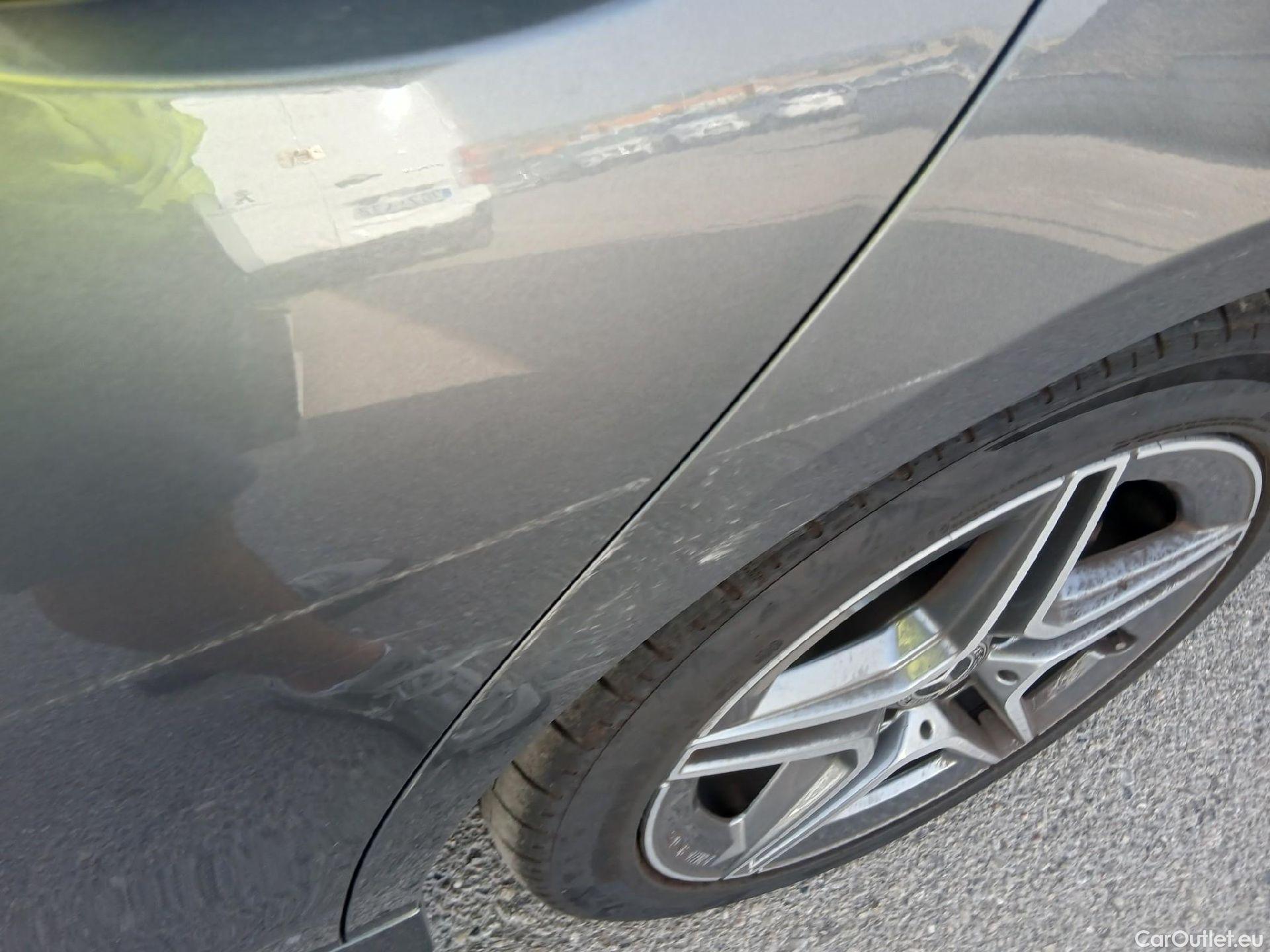  Mercedes  E-Klasse MERCEDES-BENZ Clase E / 2020 / 4P / sedán E 220 d #12