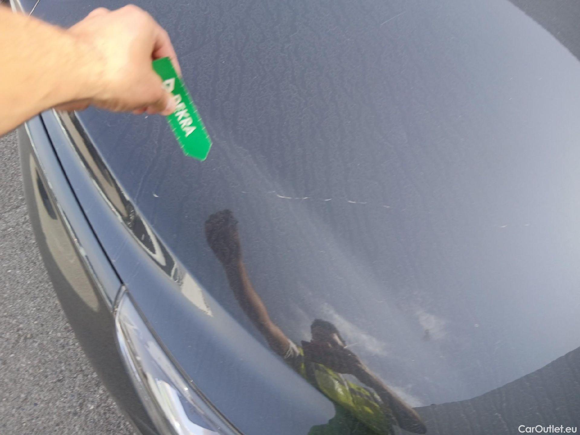  Hyundai  i30 HYUNDAI  / 2020 / 5P / familiar 1.0 TGDI 48V Klass #1