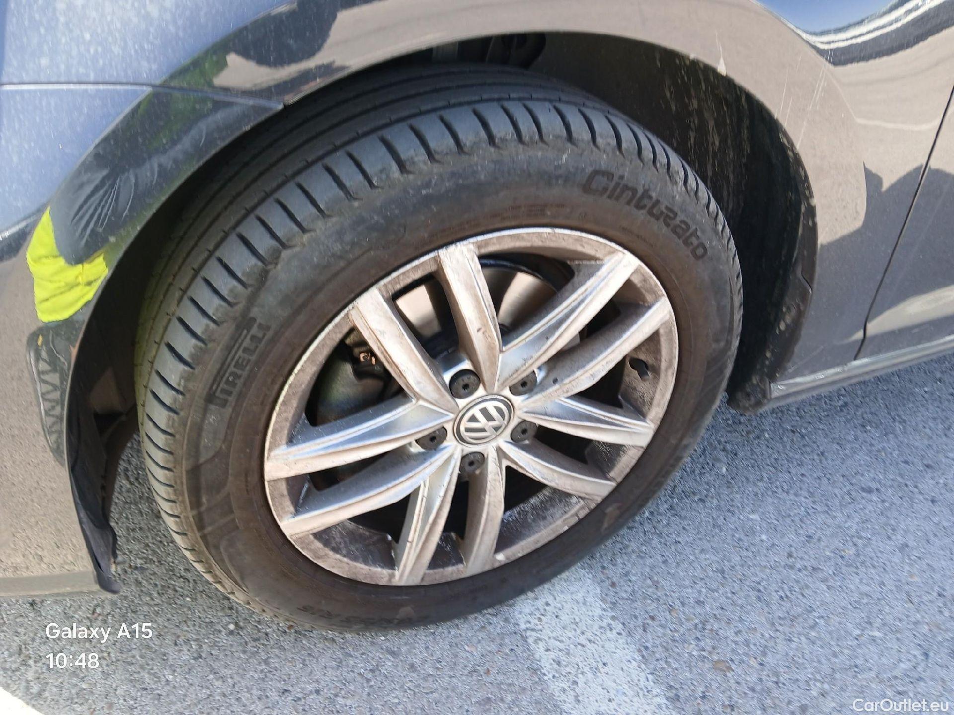  Volkswagen  Golf  VOLKSWAGEN / 2016 / 5P / berlina con portón Advance 2.0 TDI 110kW (150CV) DSG #12