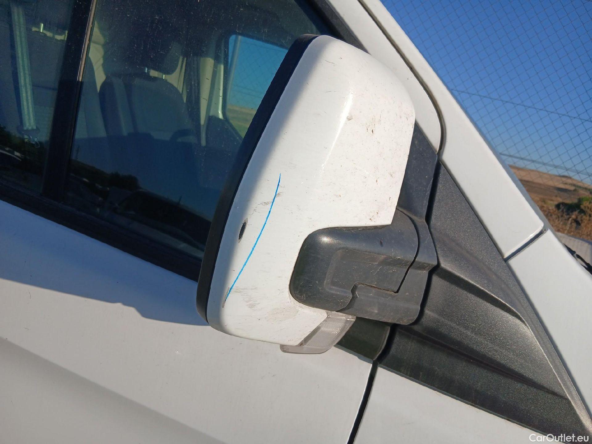  Ford  Transit FORD  Custom / 2012 / 4P / furgón Van 2.0 TDCI 96kW 280 L1 Trend #39