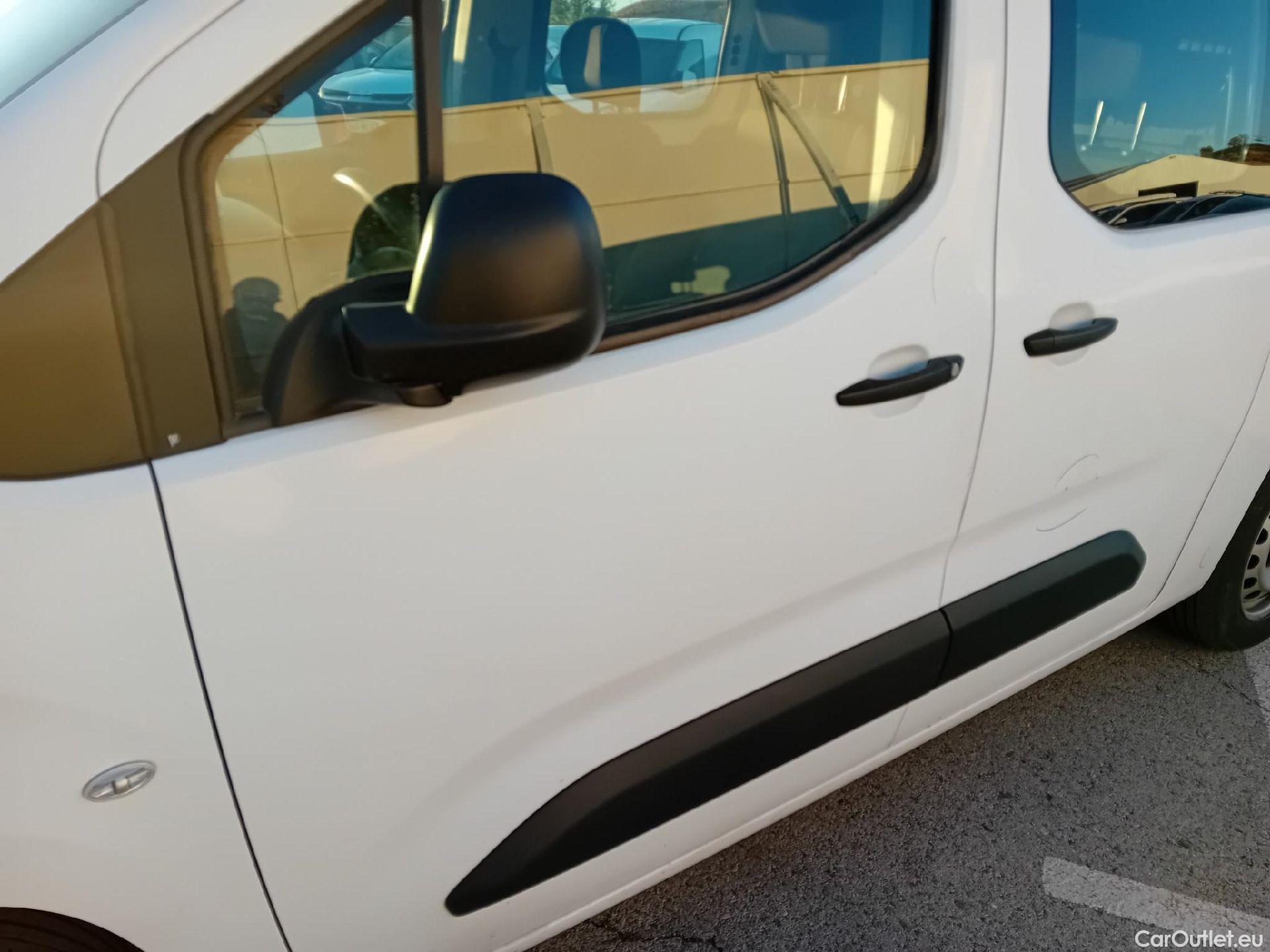  Citroen  Berlingo CITROEN  / 2018 / 4P / furgón derivado de turismo Doble Cab. Talla XL BlueHDi 100 CONTROL #5