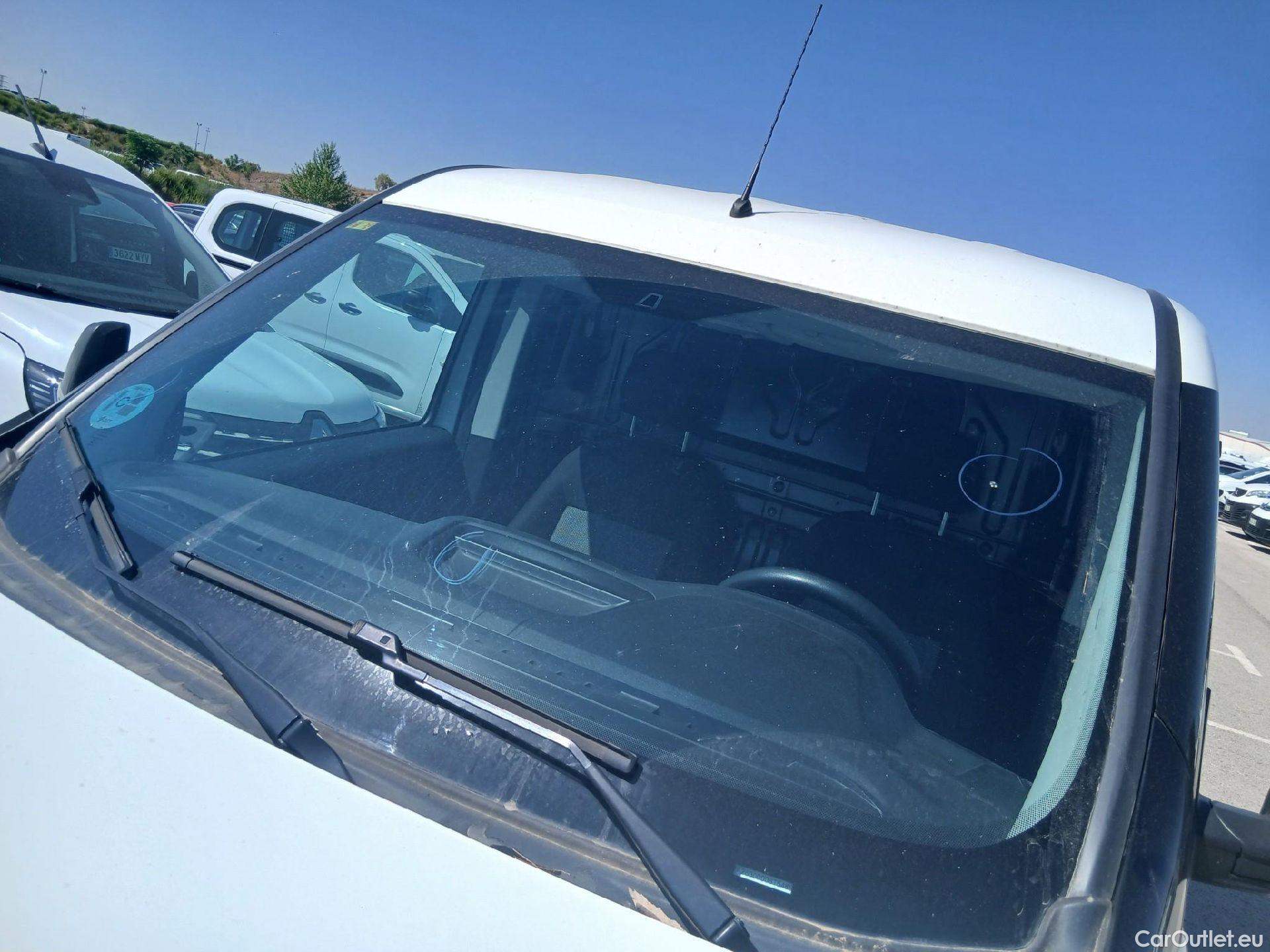  Fiat  Doblo FIAT Doblò Cargo/2015/3P/furgón derivado de turismo Cargo Base Plus 1.3 Mjet 70kW (95CV) #14