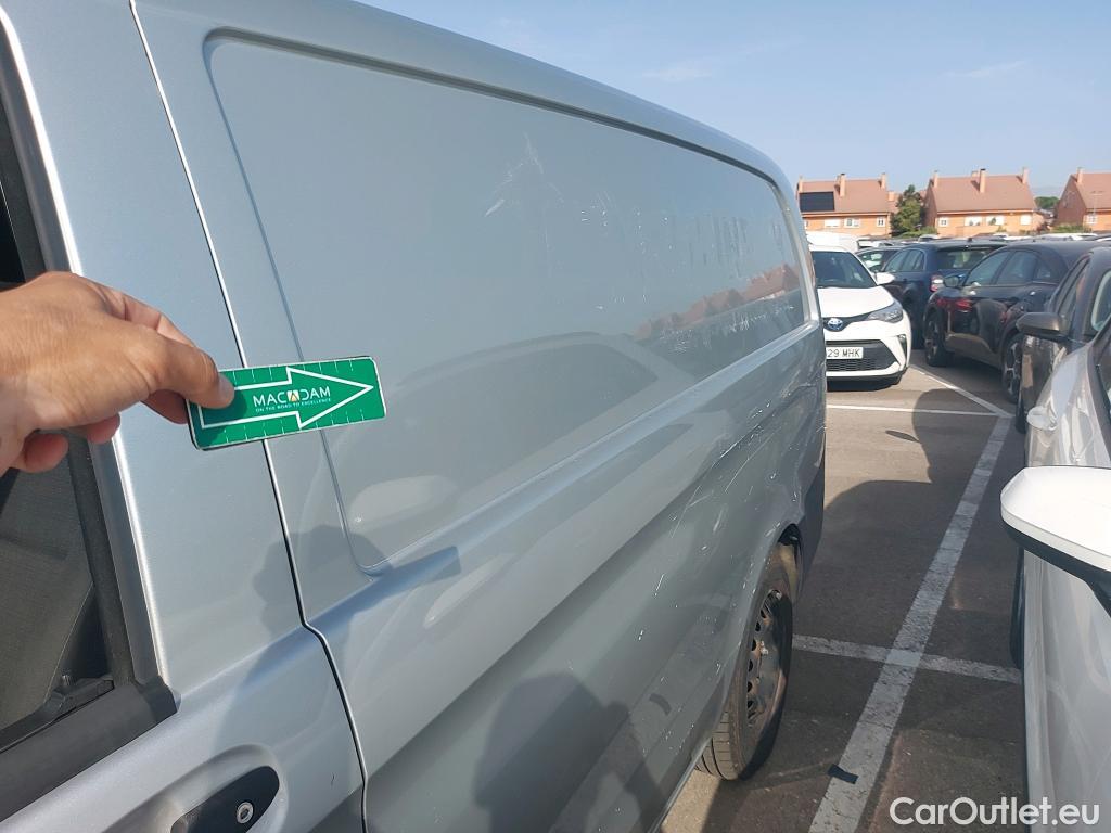  Mercedes  Vito MERCEDES-BENZ  / 2014 / 4P / furgón 111 CDI Larga #3