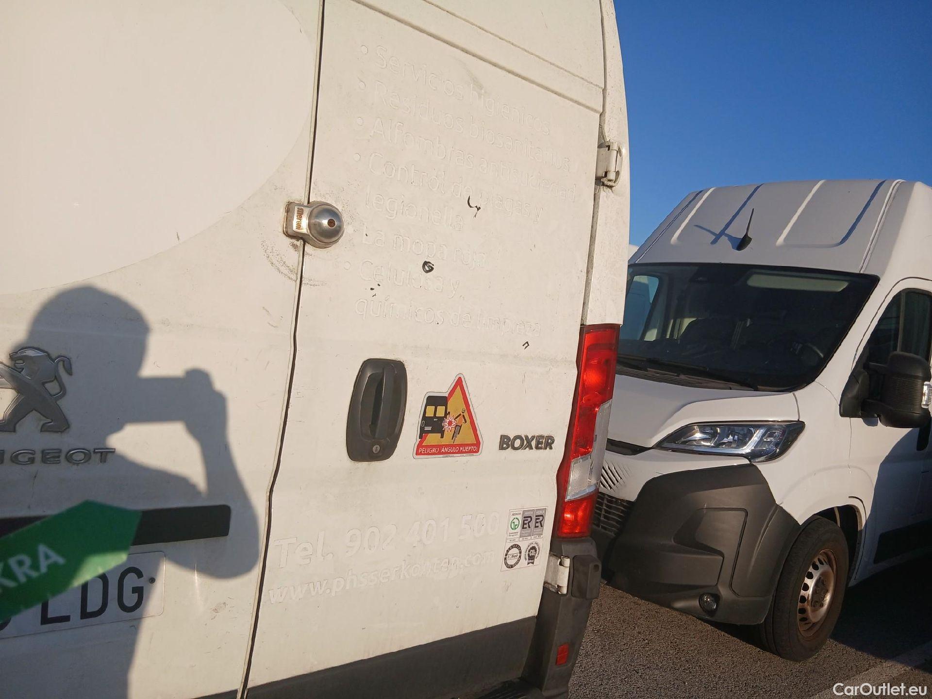  Peugeot  Boxer PEUGEOT  / 2014 / 4P / furgón Pack 335 L2H2 BlueHDi 96KW (130CV) #31