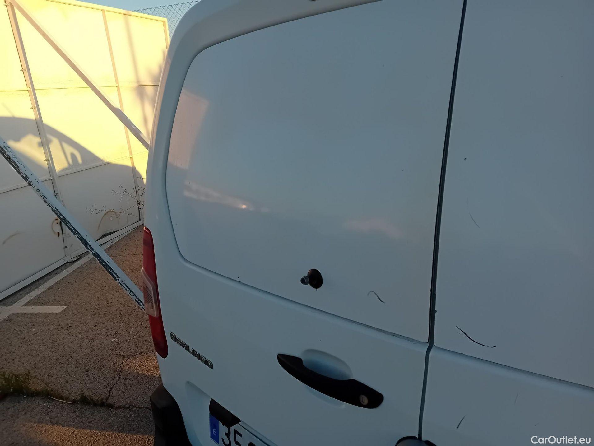  Citroen  Berlingo CITROEN  / 2018 / 4P / furgón derivado de turismo Doble Cab. Talla XL BlueHDi 100 CONTROL #14