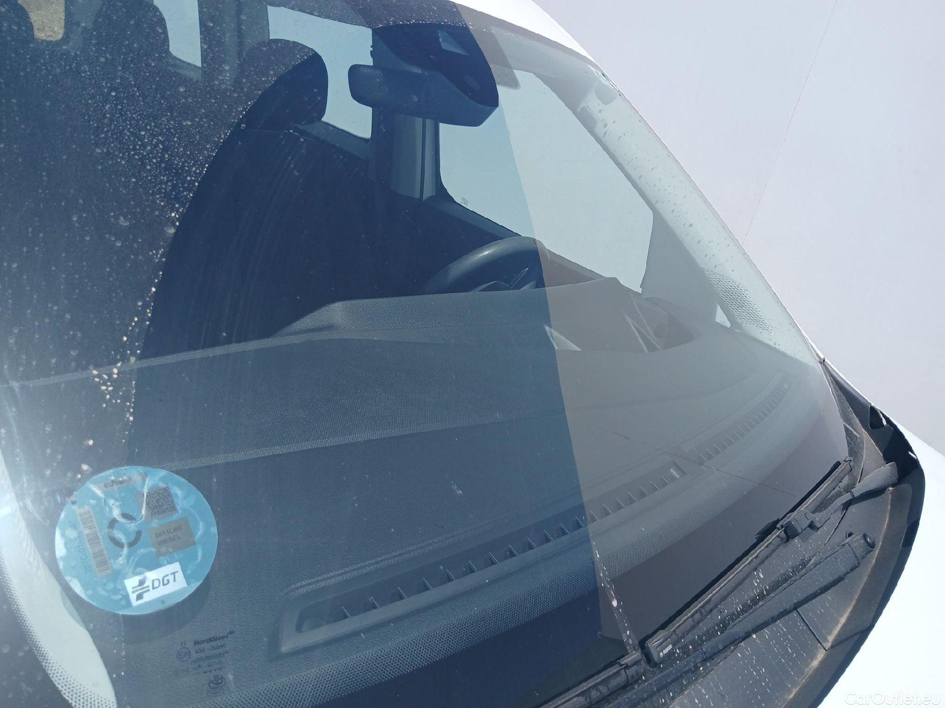  Volkswagen  Caddy VOLKSWAGEN  Kombi 2.0 TDI 75kW (102CV) #3
