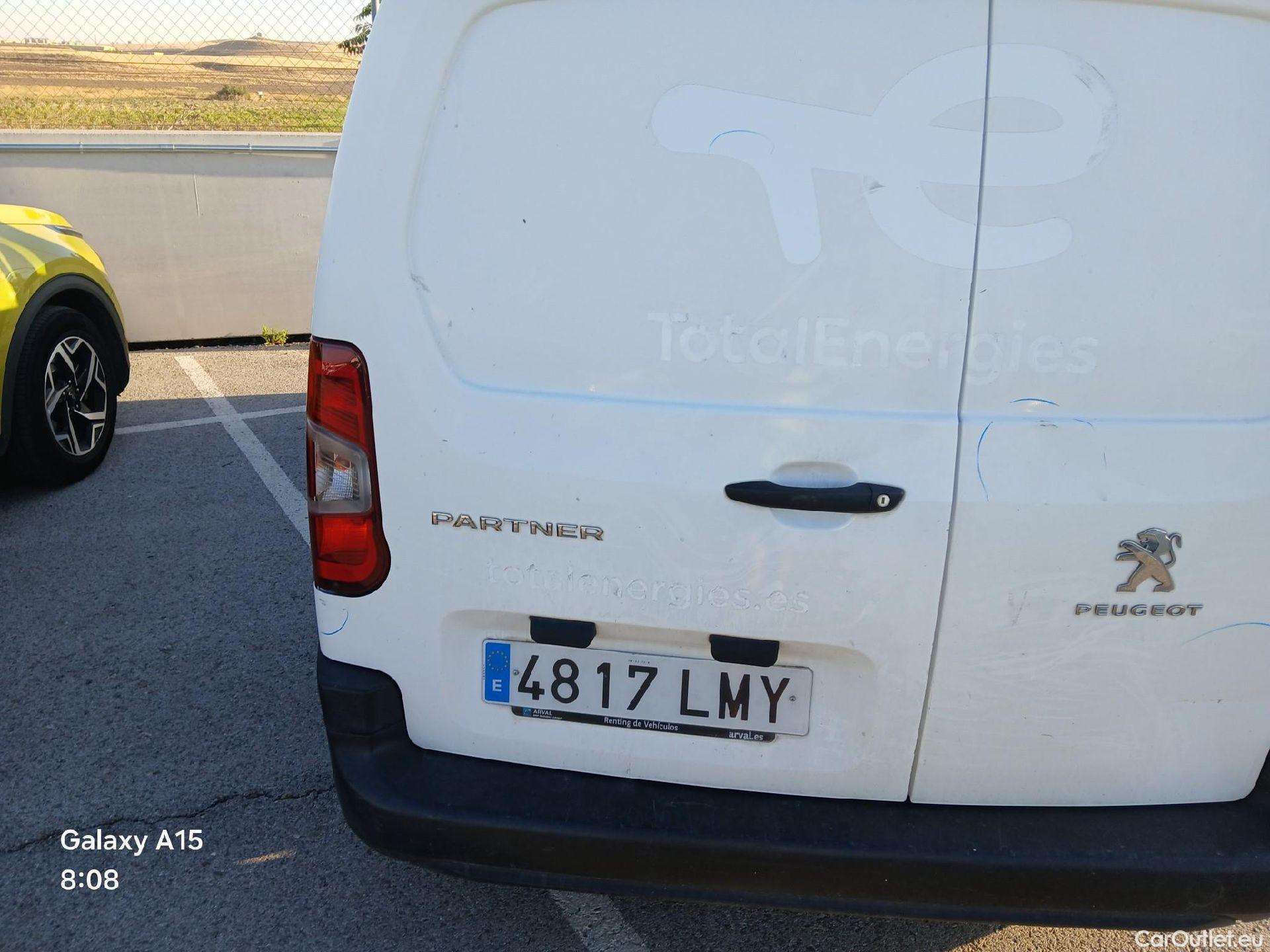  Peugeot  Partner PEUGEOT  / 2018 / 3P / furgón derivado de turismo Pro Standard 600kg BlueHDi 73kW (AC) #23