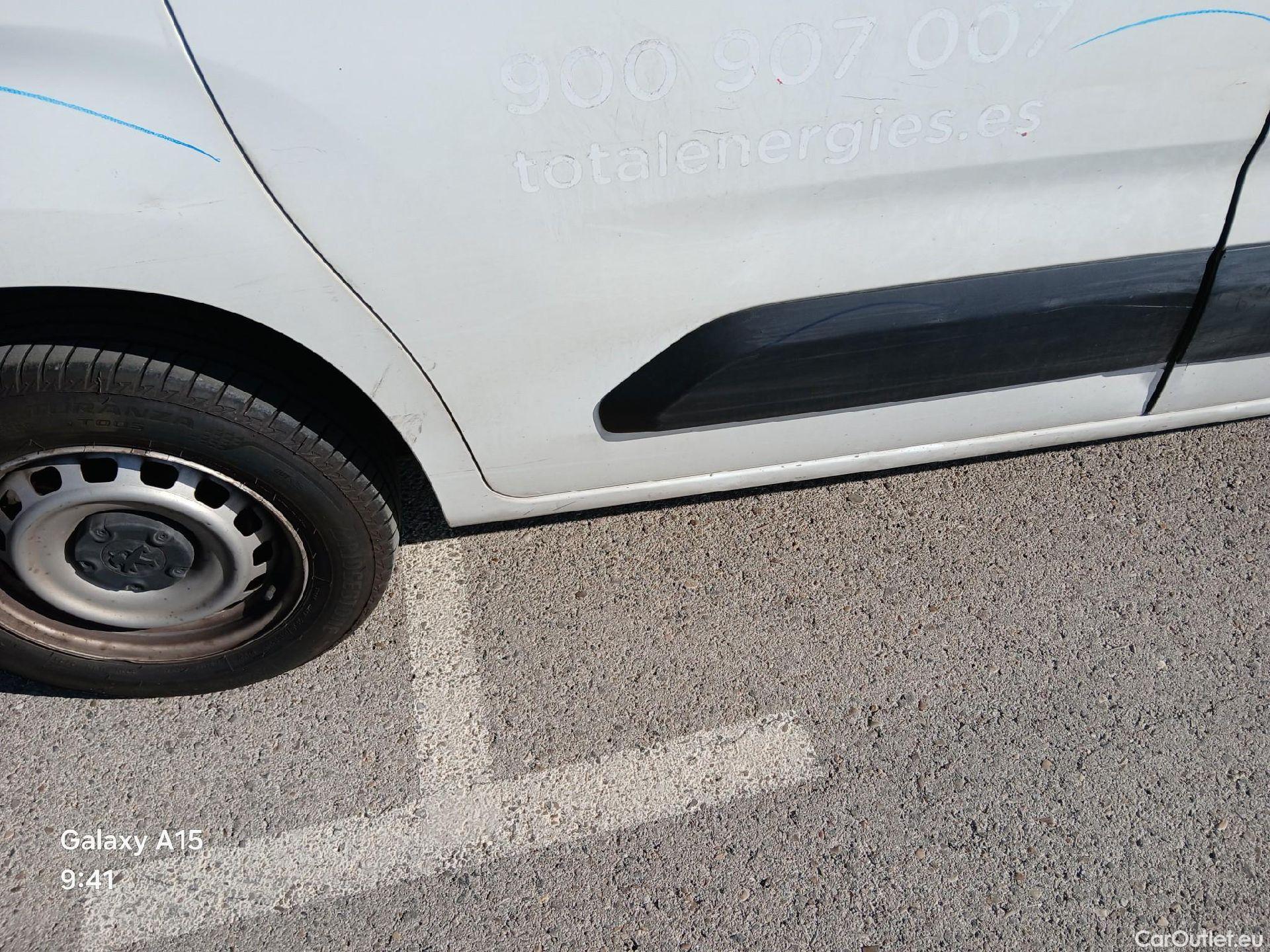  Peugeot  Partner PEUGEOT  / 2018 / 3P / furgón derivado de turismo Pro Standard 600kg BlueHDi 73kW (AC) #38