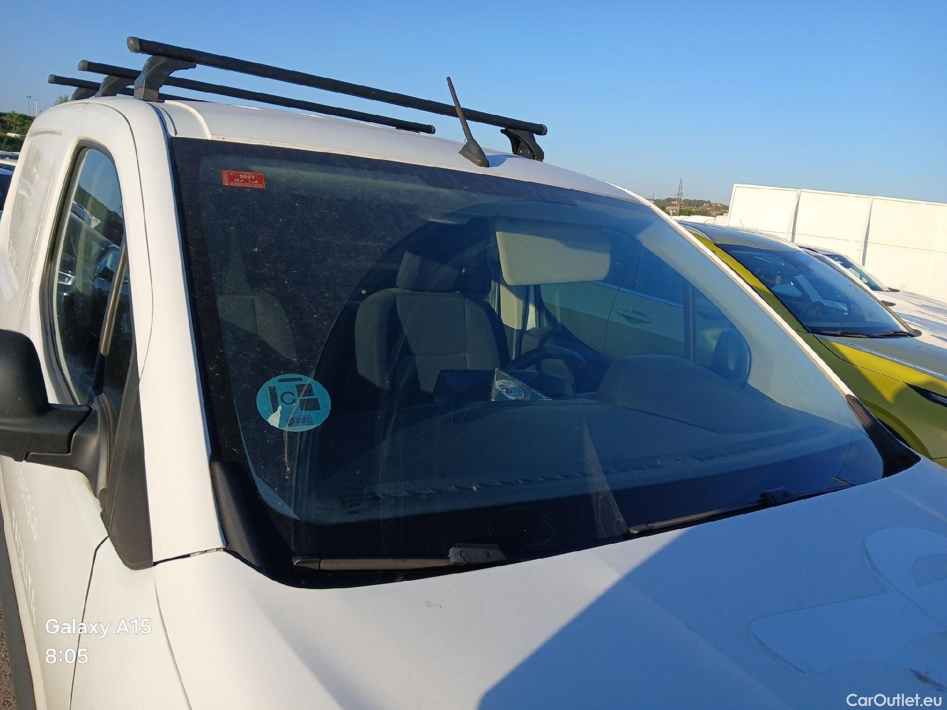  Peugeot  Partner PEUGEOT  / 2018 / 3P / furgón derivado de turismo Pro Standard 600kg BlueHDi 73kW (AC) #12
