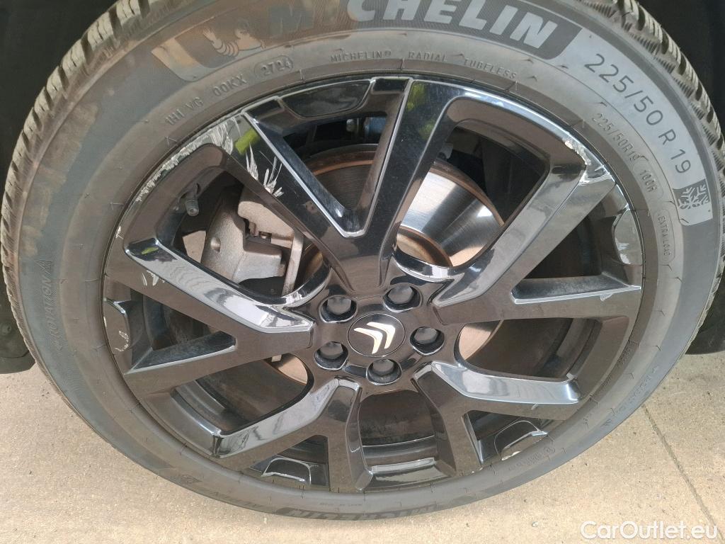  Citroen  C5 Aircross CITROEN  / 2022 / 5P / SUV Hybride recharg 225 e-EAT8 Shine Pack #2