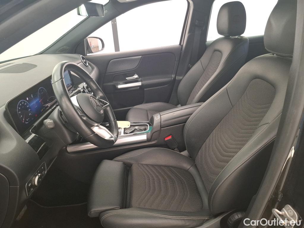  Mercedes  GLA MERCEDES-BENZ  / 2020 / 5P / SUV  200 D BUSINESS LINE DCT #8