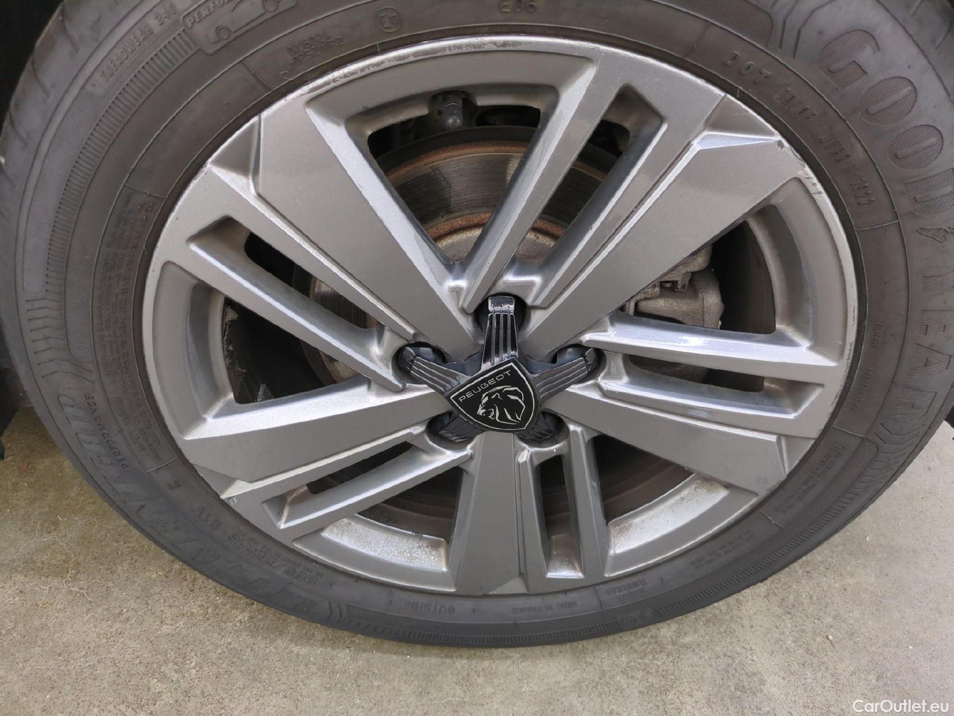  Peugeot  308  Active Pack 1.2 PureTech 130CV BVA8 E6d #32