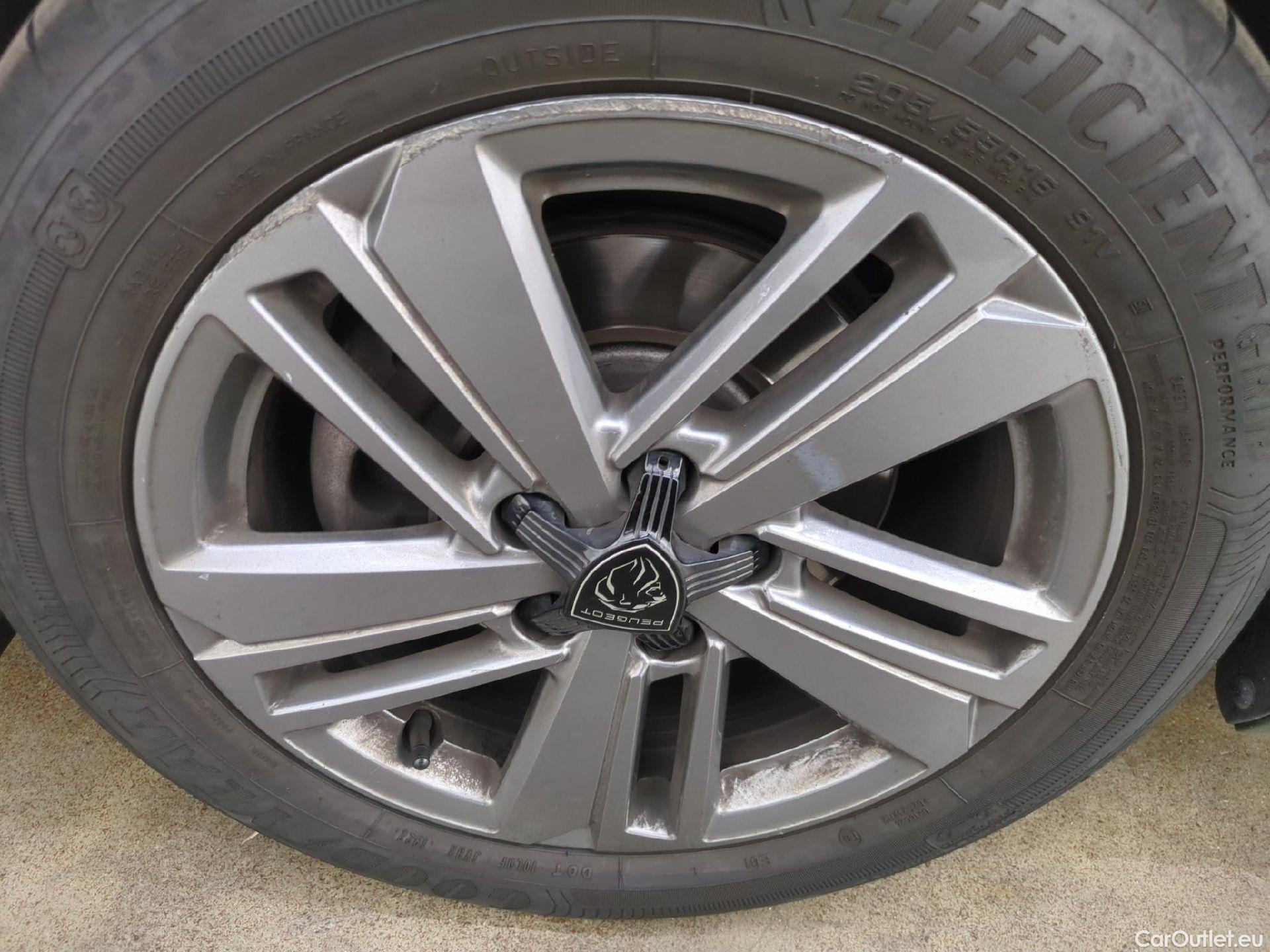  Peugeot  308  Active Pack 1.2 PureTech 130CV BVA8 E6d #28