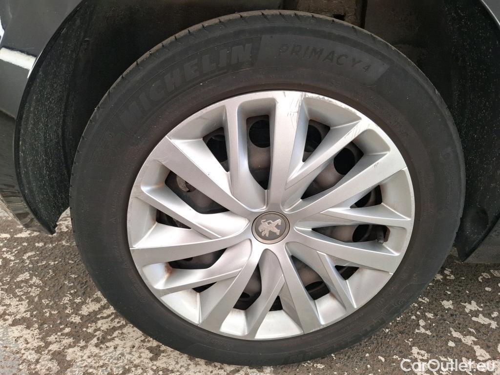  Peugeot  308  Premium Pack 1.5 HDi 130CV BVM6 E6dT #18