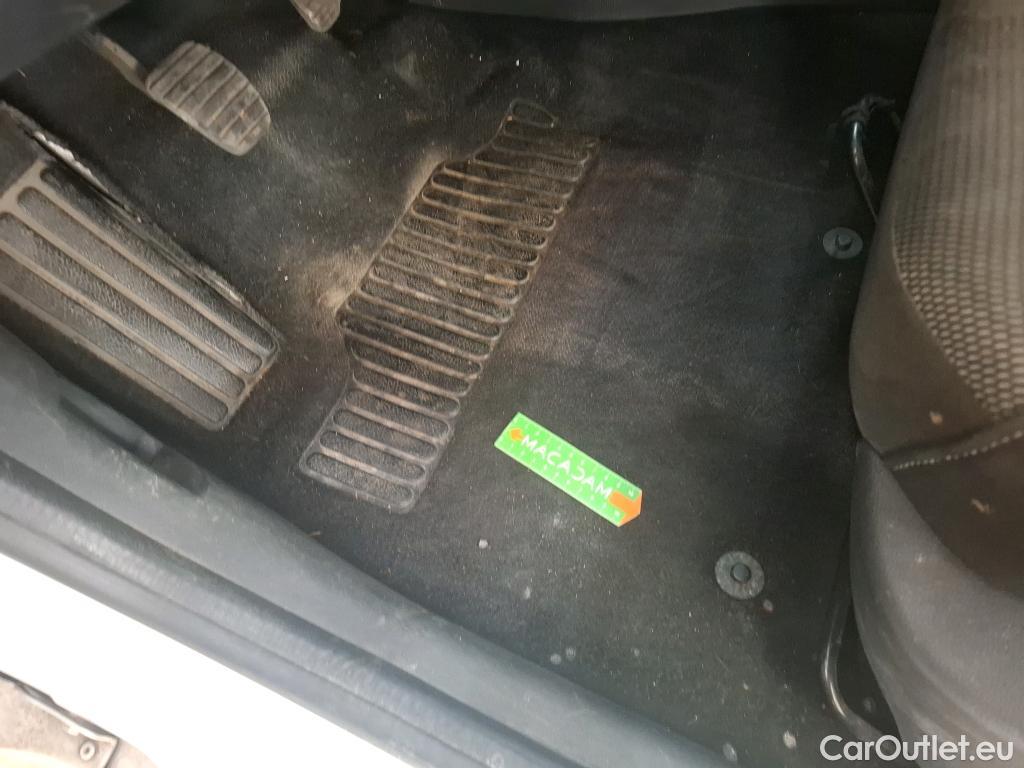  Renault  Clio  IV Air 1.5 dCi 90CV BVM5 E6 #4