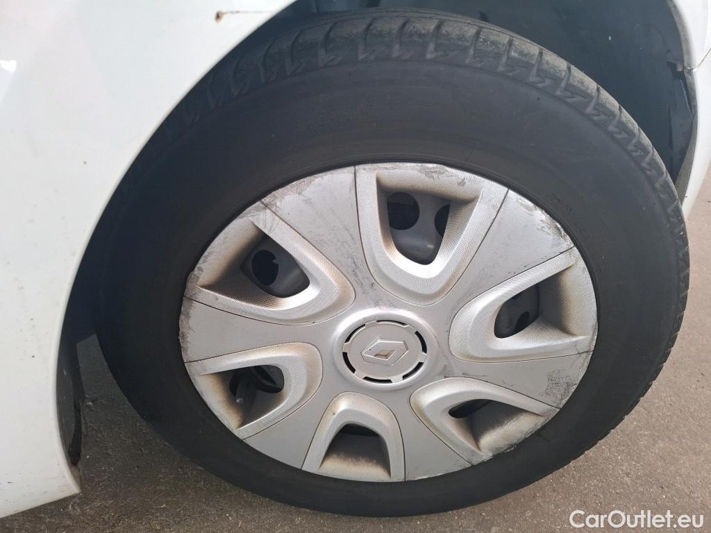  Renault  Clio  IV Air 1.5 dCi 90CV BVM5 E6 #74