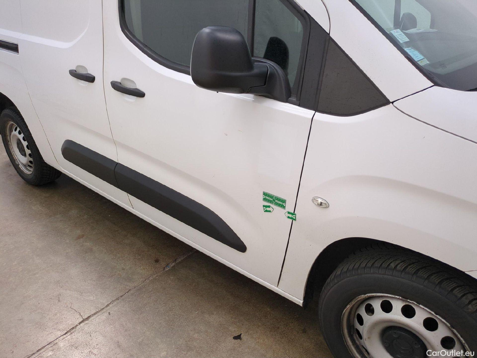  Citroen  Berlingo  Fourgon Club XL 950 1.5 BlueHDi 100CV BVM5 E6dT #28