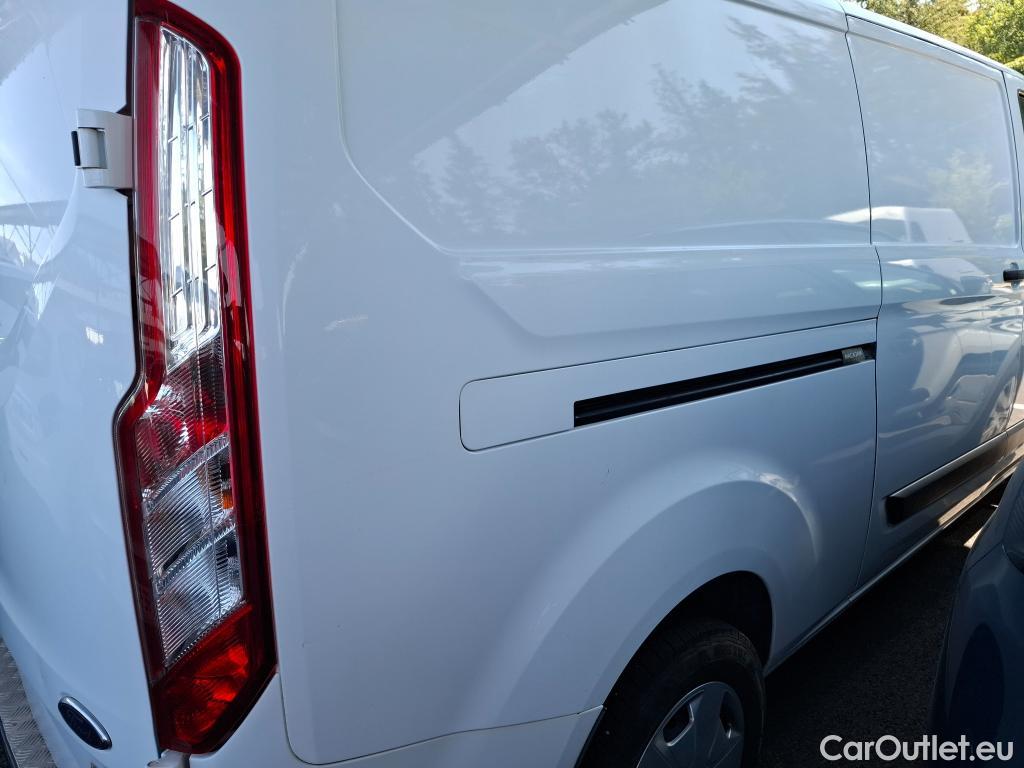  Ford  Transit FORD  Custom / 2018 / 4P / Fourgon tôlé 2.0 ECOBLUE 130 320 L2H1 AUTO TREND BUS #15