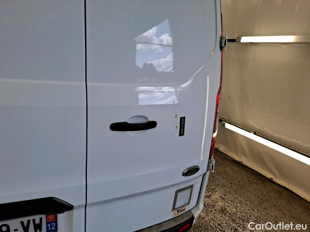  Ford  Transit FORD  Custom / 2018 / 4P / Fourgon tôlé 2.0 ECOBLUE 130 320 L2H1 AUTO TREND BUS #8