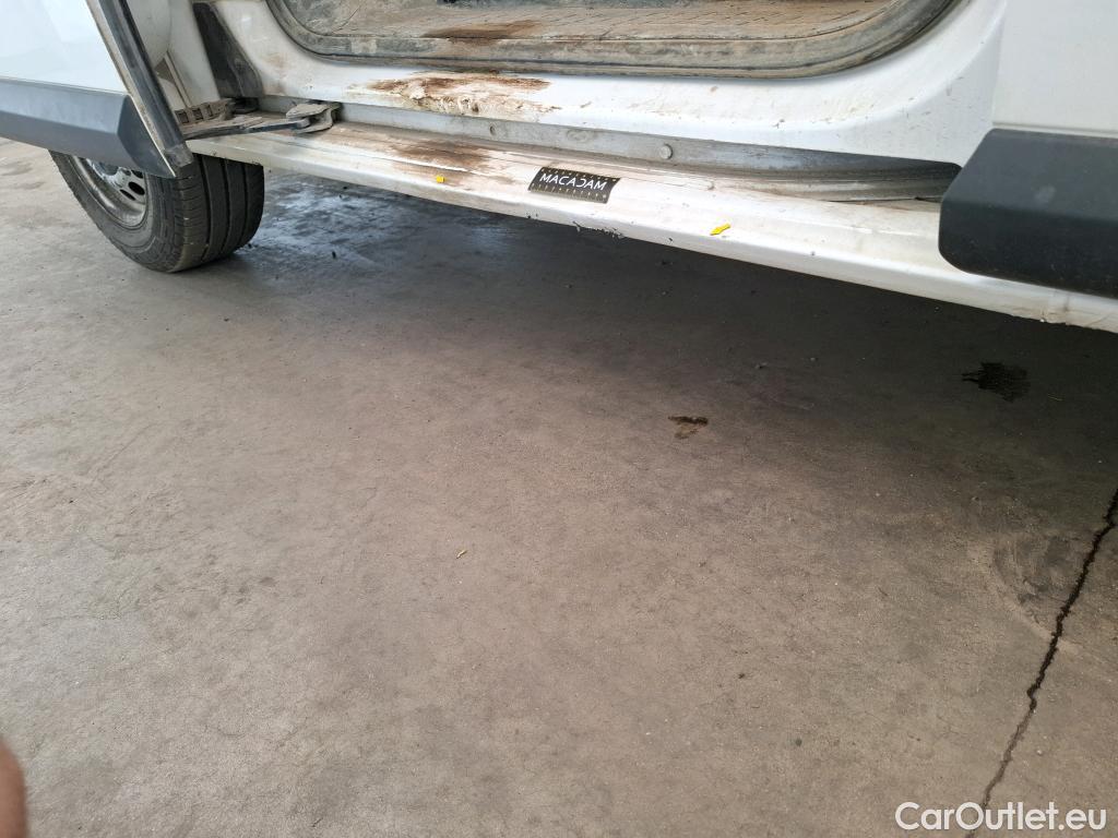  Peugeot  Expert PEUGEOT  VU 4p Fourgon 2.0 BlueHDi 120 S&S Standard Premium P. #7