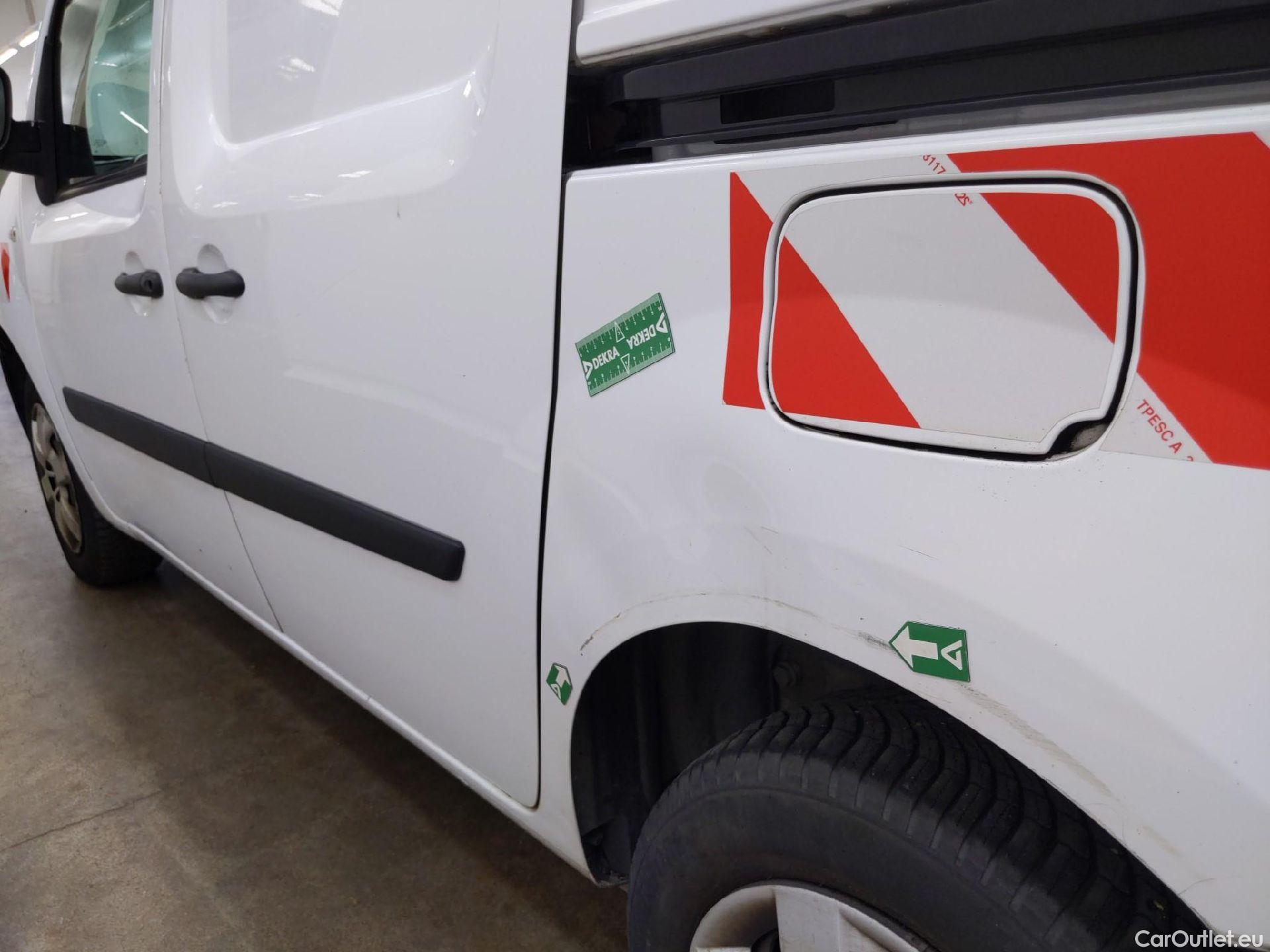  Renault  Kangoo  Express Extra (Série Spéciale) 1.5 dCi 90CV BVM5 E6 #19