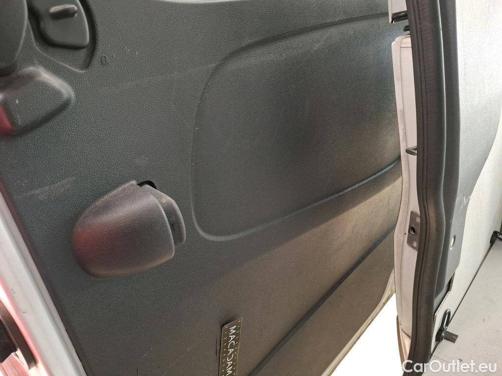  Renault  Trafic  Fourgon L2H1 3T Grand Confort 2.0 dCi 130CV BVM6 E6d #59
