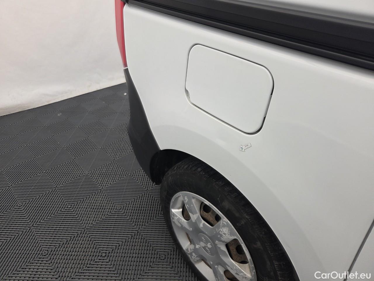 Dacia  Dokker 1.5 dCi 75 Ambiance Van #32