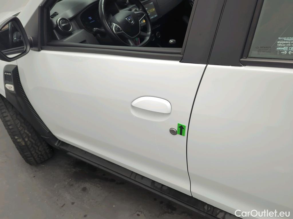 Dacia  Duster 1.5 Blue dCi 115CP Comfort 4WD #11