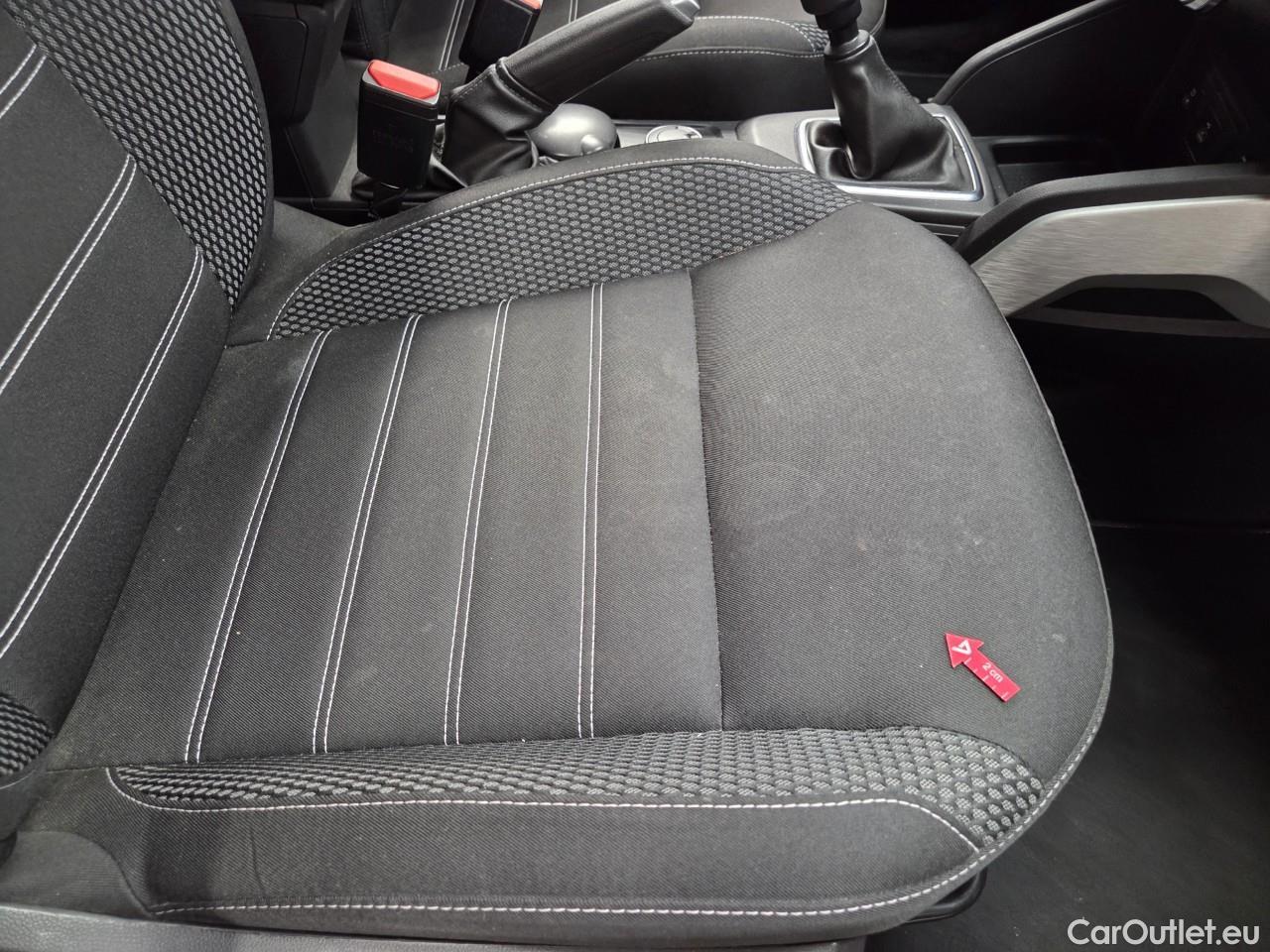  Dacia  Duster 1.3 TCe 150CP Prestige Plus 4WD #35
