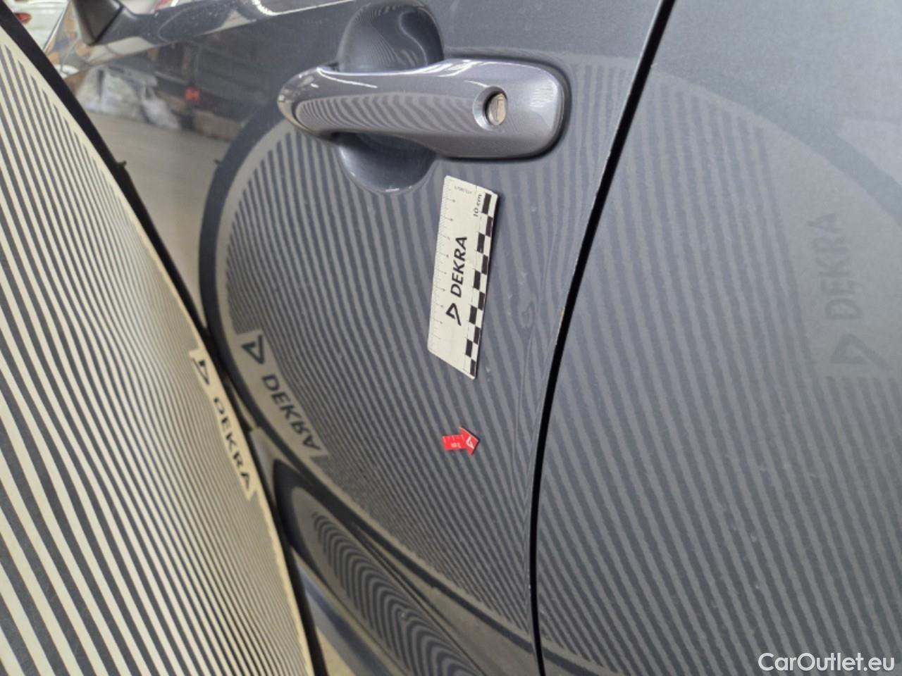  Toyota  Corolla 1.8 Hybrid Dynamic HSD E-CVT #1