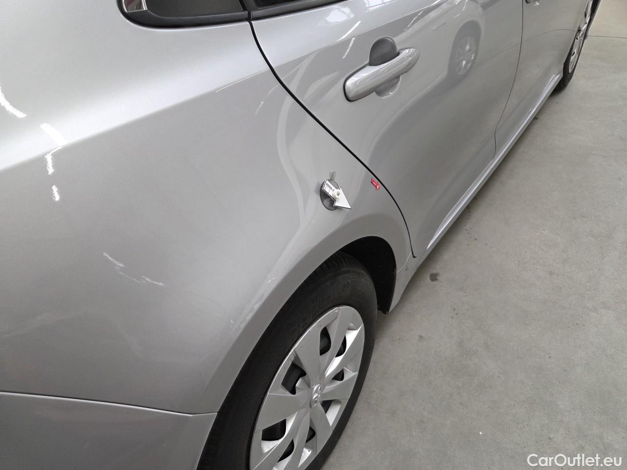  Toyota  Corolla 1.5 Business #29