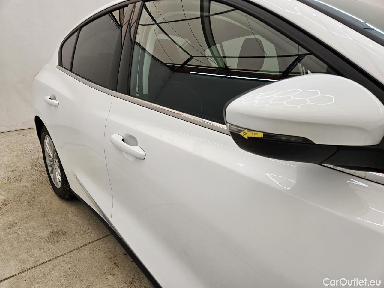 Ford  Focus 1.5 EcoBlue 120CP Titanium #10