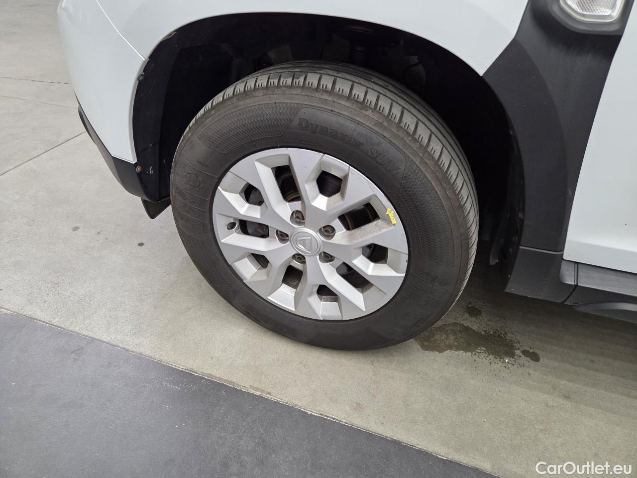  Dacia  Duster 1.5 Blue dCi 115CP Comfort 4WD #38
