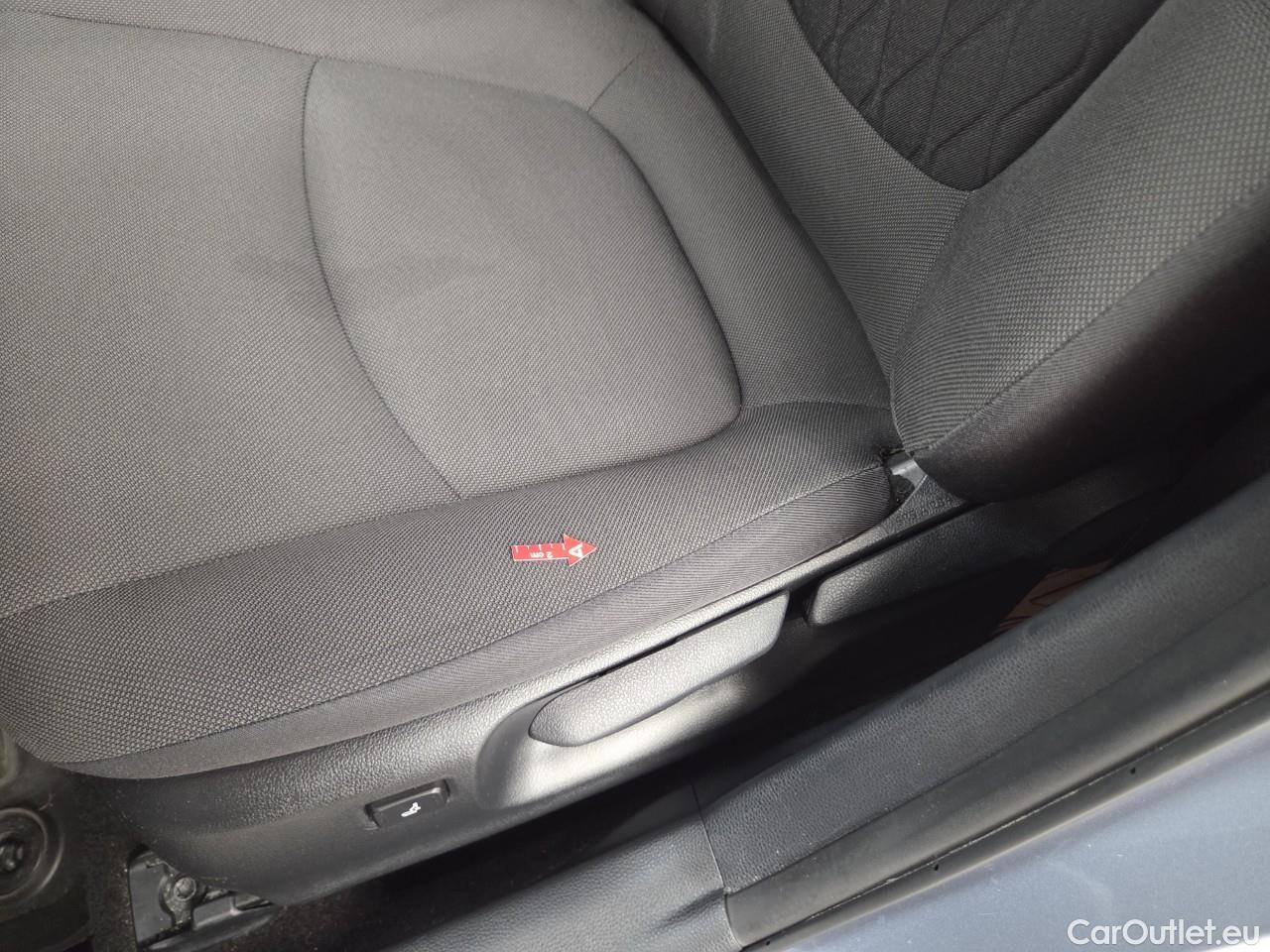  Toyota  Corolla 1.8 Hybrid Dynamic HSD E-CVT #25