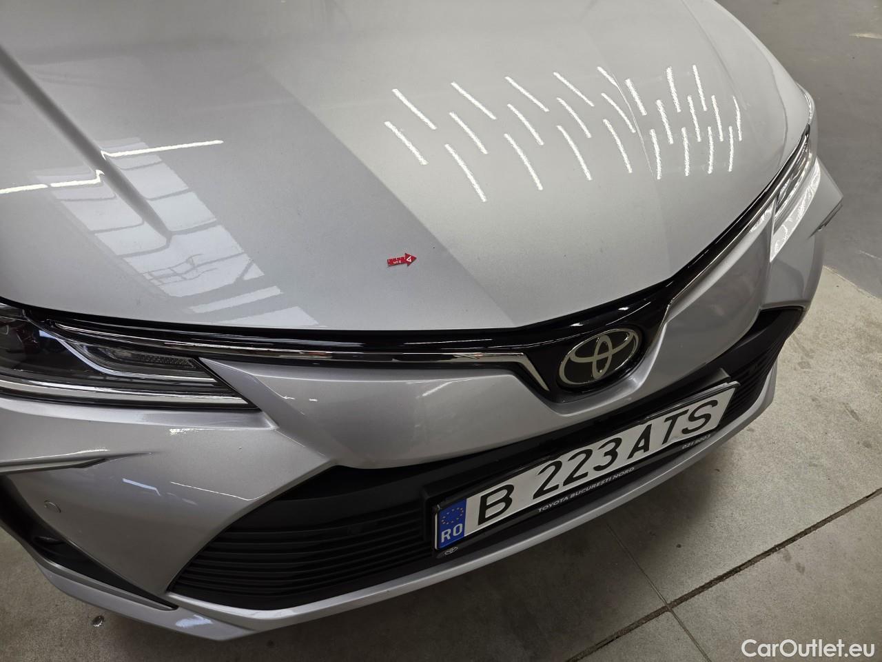  Toyota  Corolla 1.5 Business #14