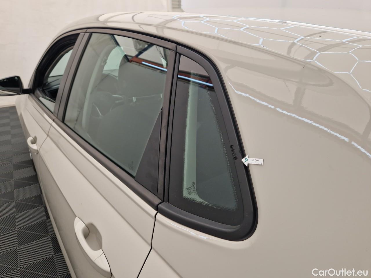  Volkswagen  Polo 1.0 80CP Trendline #24