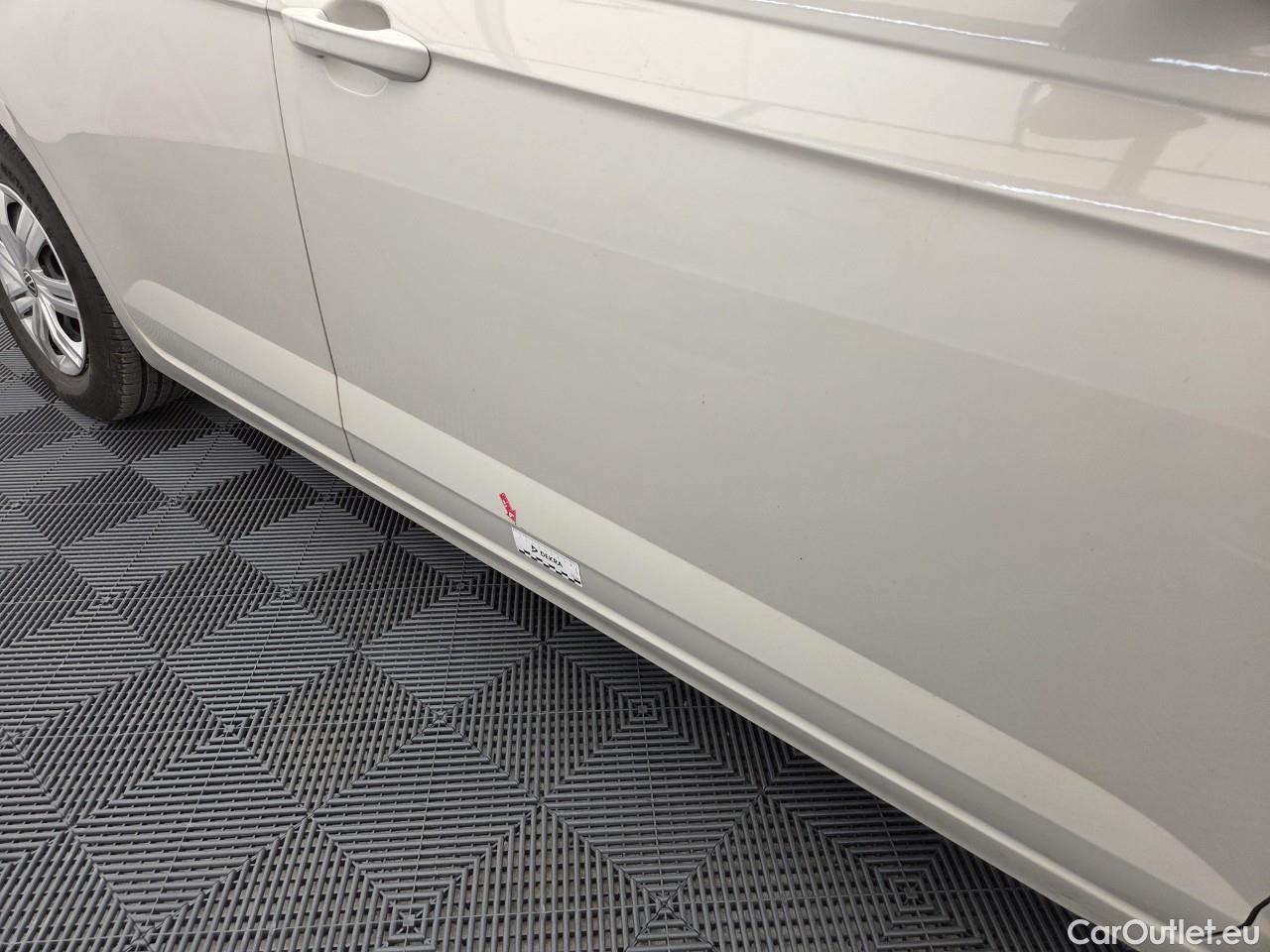 Volkswagen  Polo 1.0 80CP Trendline #21