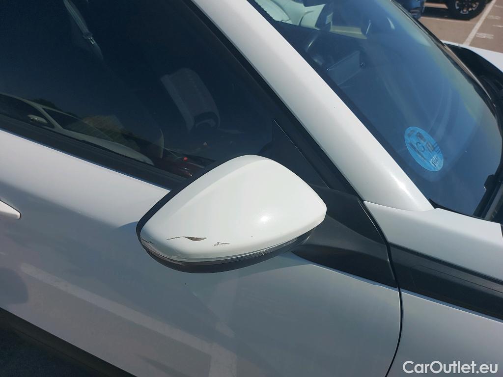  Peugeot  2008 PEUGEOT  / 2019 / 5P / todoterreno Active BlueHDI 81kW (110CV) #21