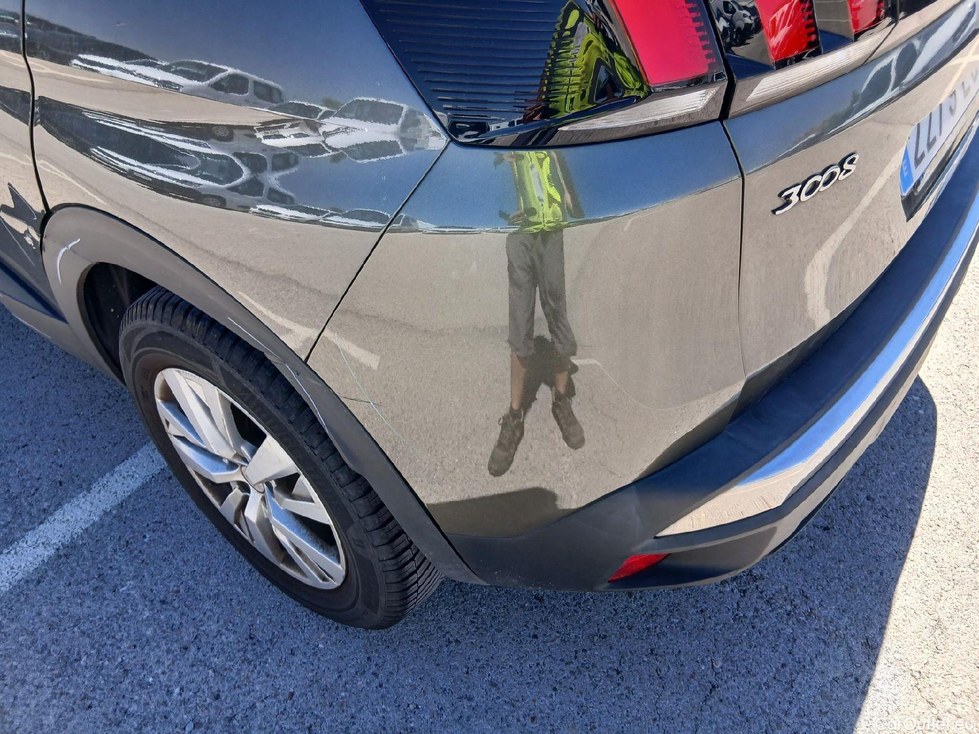  Peugeot  3008 PEUGEOT  / 2016 / 5P / todoterreno 1.5L BlueHDi 96kW (130CV) S&S Active (AC2) #25