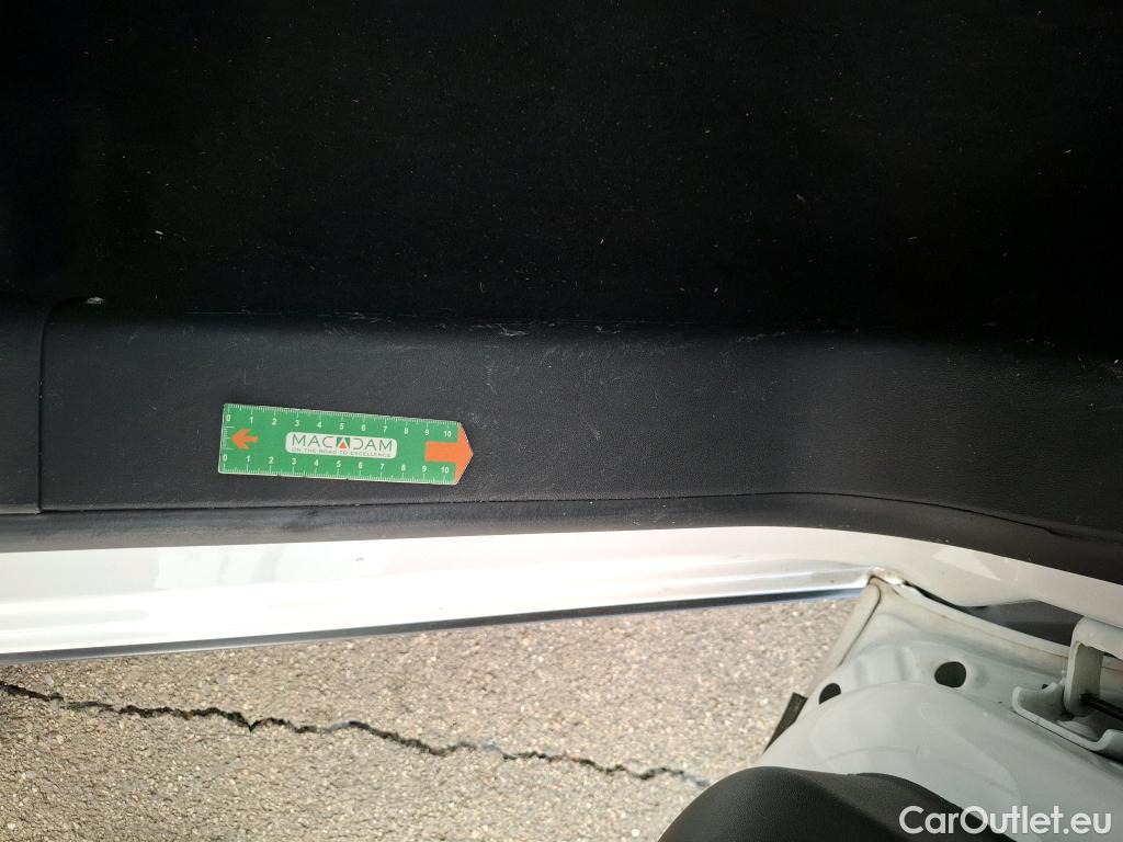  Citroen  C3  Société Feel 1.5 BlueHDI 100CV BVM6 E6d #25