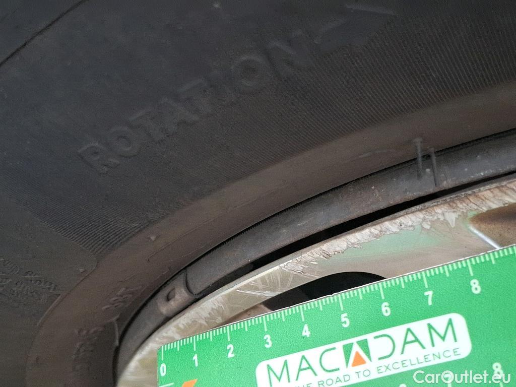  Peugeot  208  Premium 1.5 HDi 100CV BVM6 E6d #34