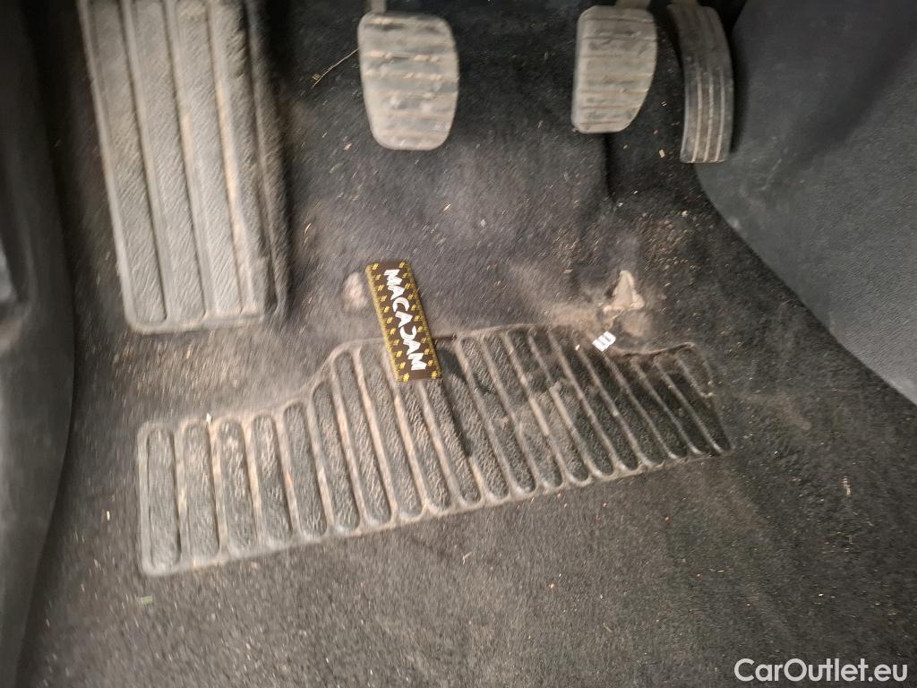  Renault  Clio  IV Air MediaNav 1.5 dCi 75CV BVM5 E6 #49