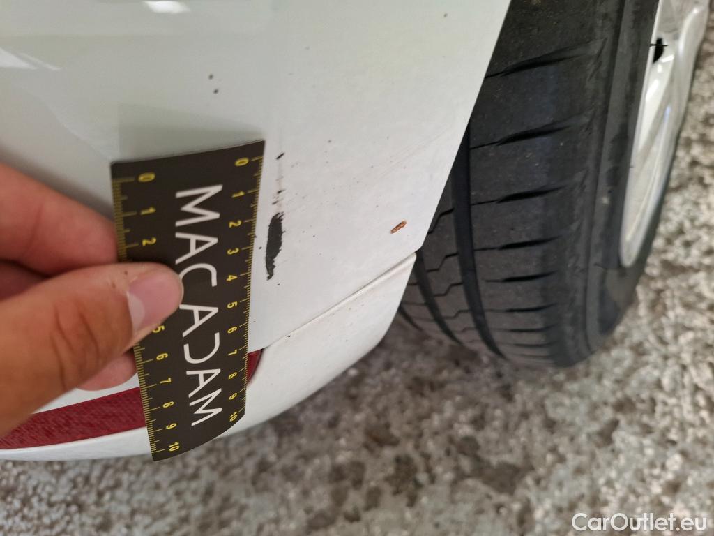  Renault  Clio  IV Air MediaNav 1.5 dCi 75CV BVM5 E6 #38