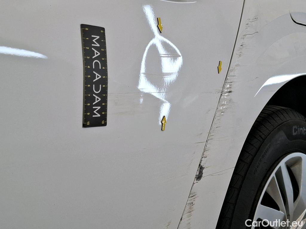  Peugeot  208  Premium 1.5 HDi 100CV BVM6 E6d #33