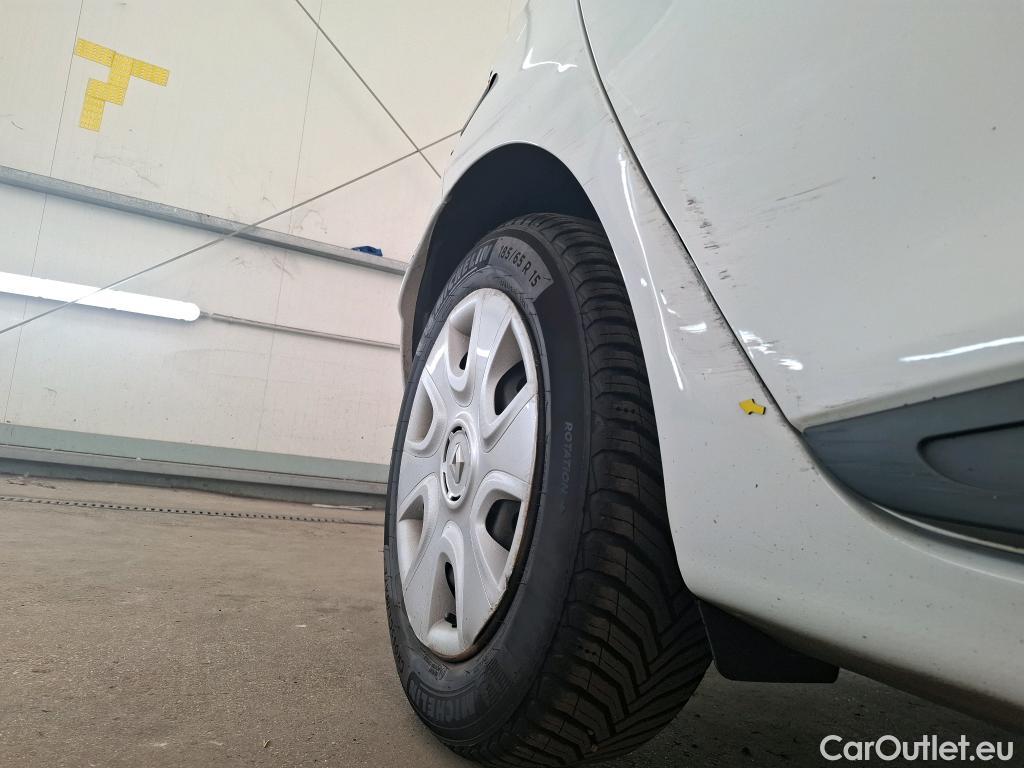  Renault  Clio  IV Air 1.5 dCi 75CV BVM5 E6 #11