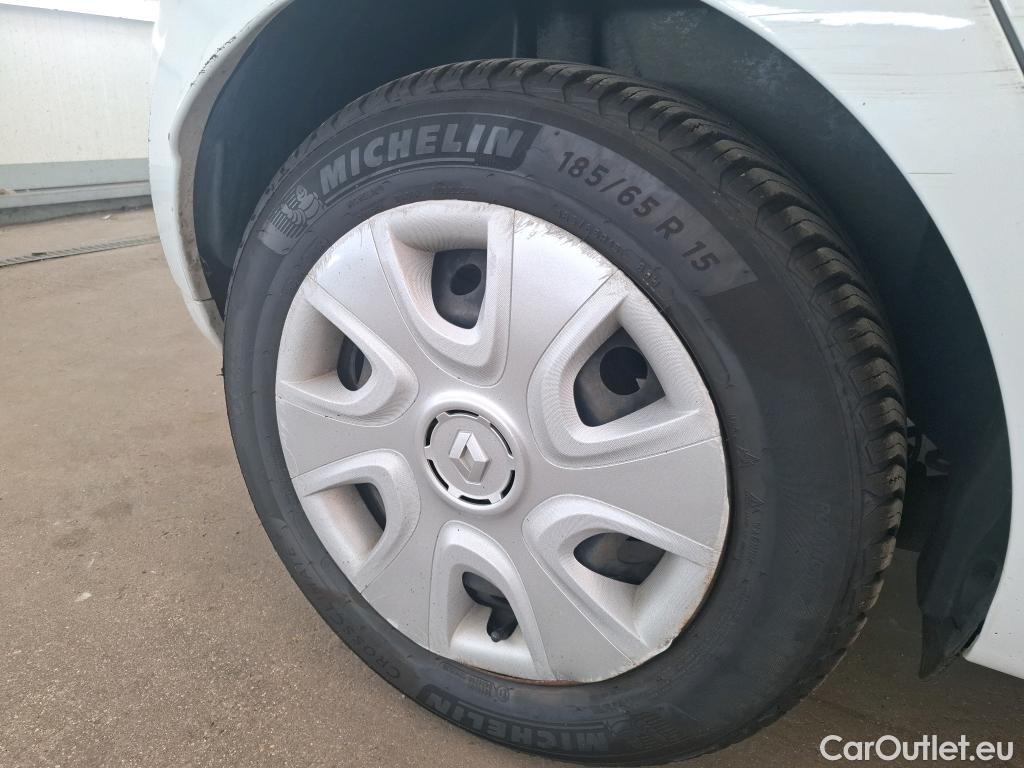  Renault  Clio  IV Air 1.5 dCi 75CV BVM5 E6 #42